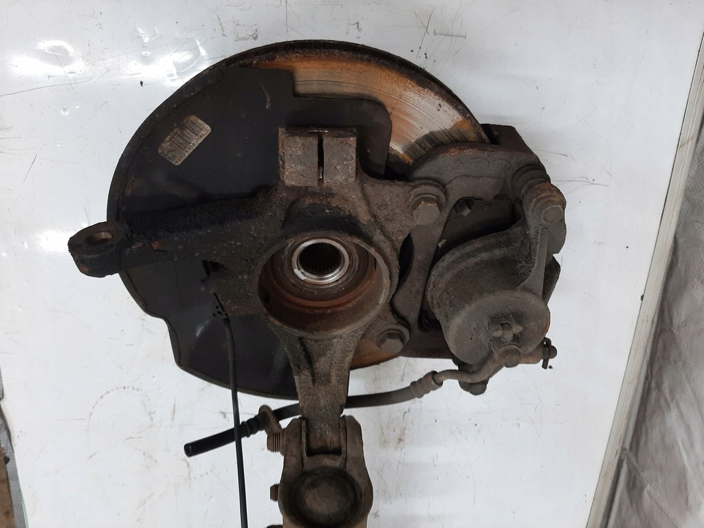 фото №6, Hyundai ix35 2.0 crdi поворотный кулак правая передняя 2wd