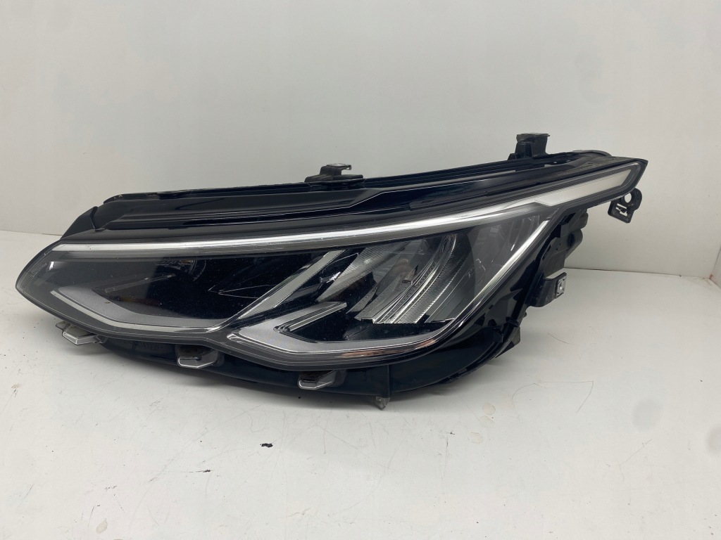 фото №1, Лампа левая перед led vw golf 8 vii 5h1941005