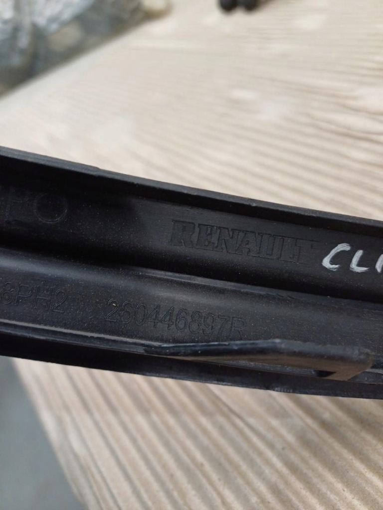 Молдинг бампера правий перед renault clio 4 lift 260446897r Доставка