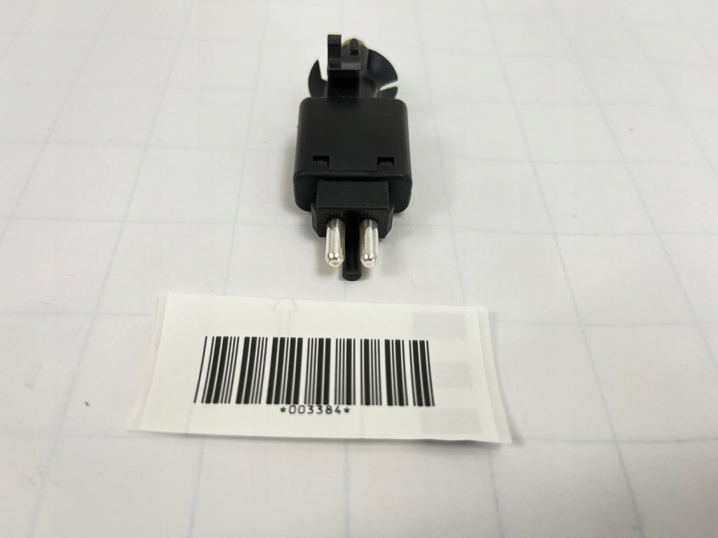 Датчик выключатель кнопка света стоп mercedes w124 w201 190 0005457709 Киев