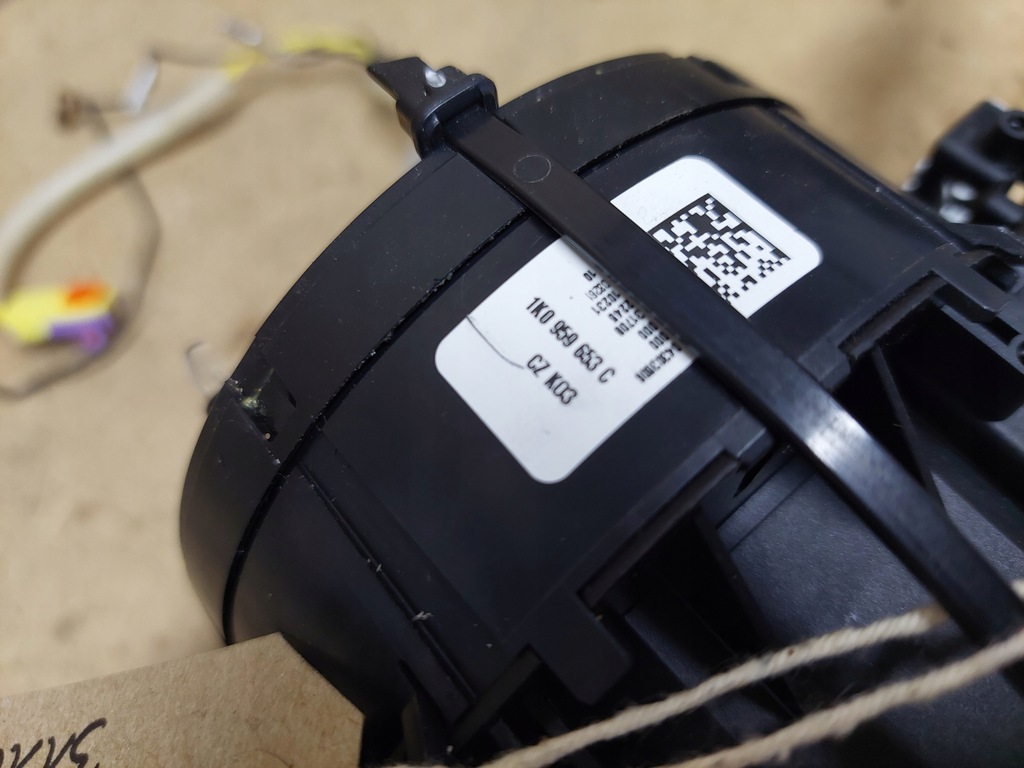 фото №5, Модуль руля переключатель лента golf vi 08r