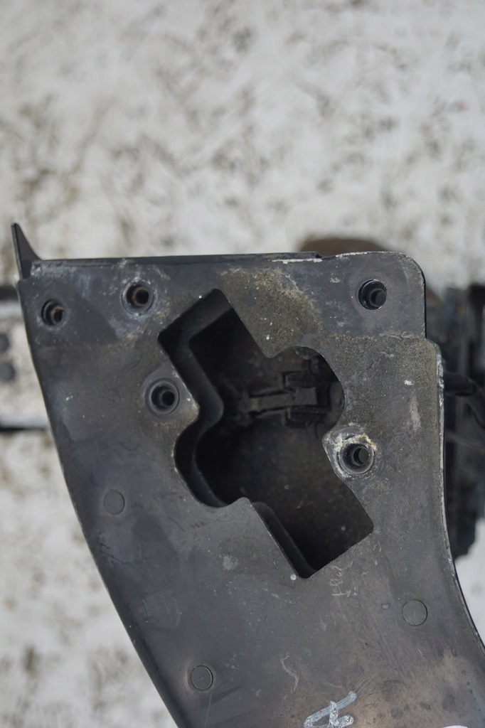 фото №11, Зона деформації панель фари лівий перед mercedes w211