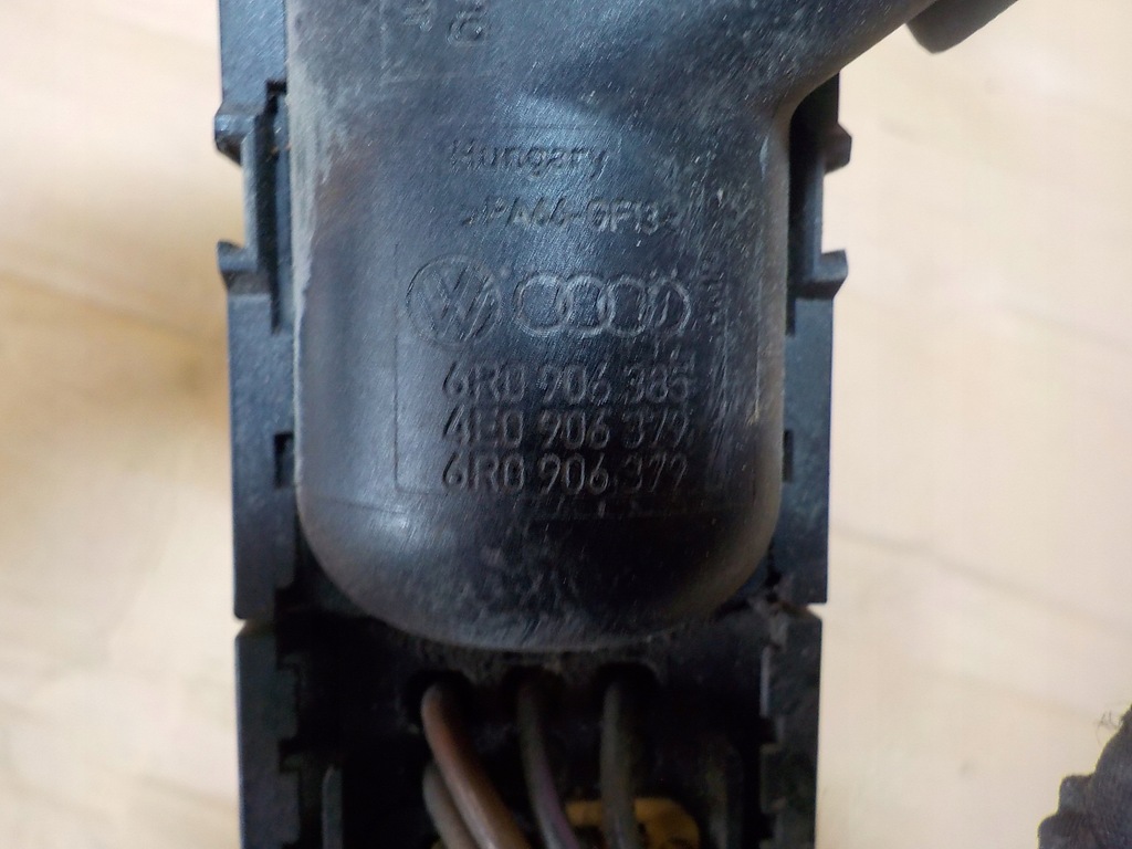 фото №6, Бортовий комп'ютер двигуна fabia ii 12r. 03f906070hk