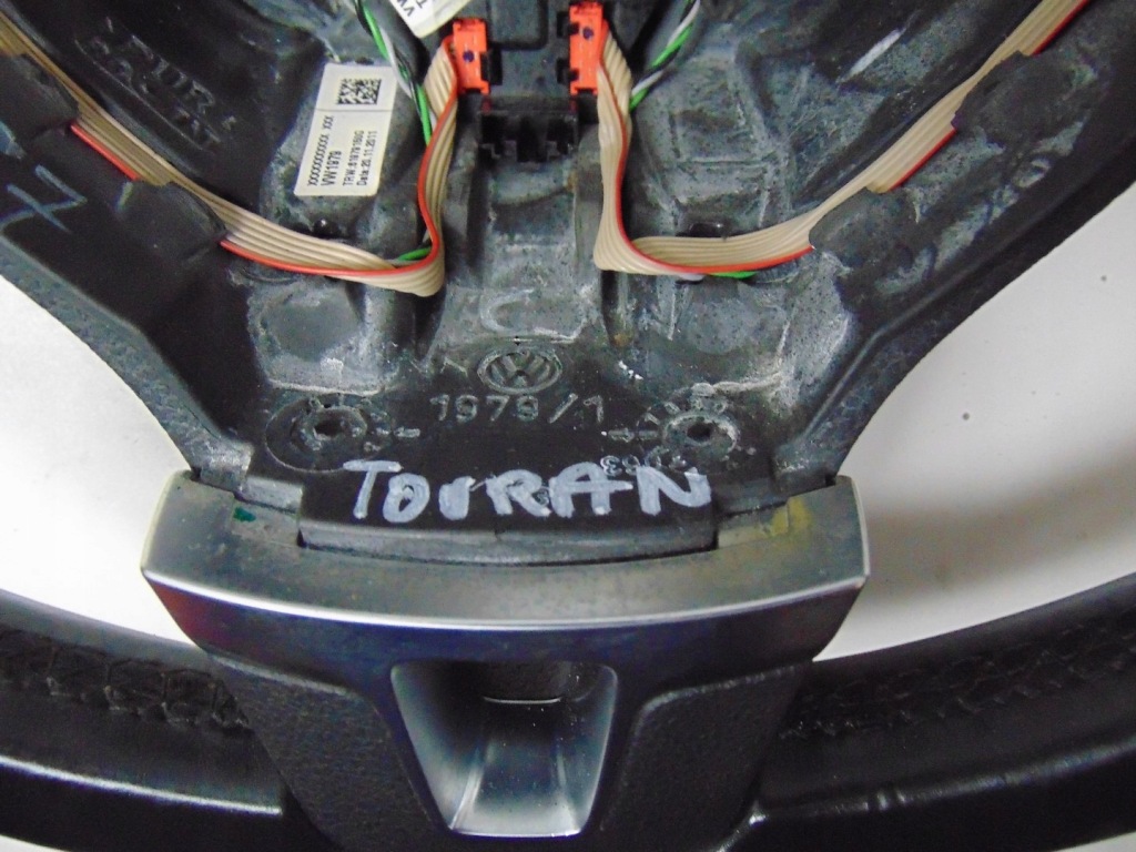 фото №13, Воздуховод кожаный мультифункция vw touran 2010-15 1t0419091ad