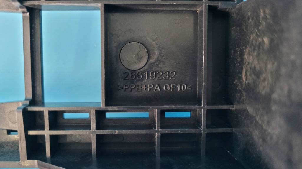 Kia sorento iv 23r кронштейн держатель радара левая 28619232 Оригинал