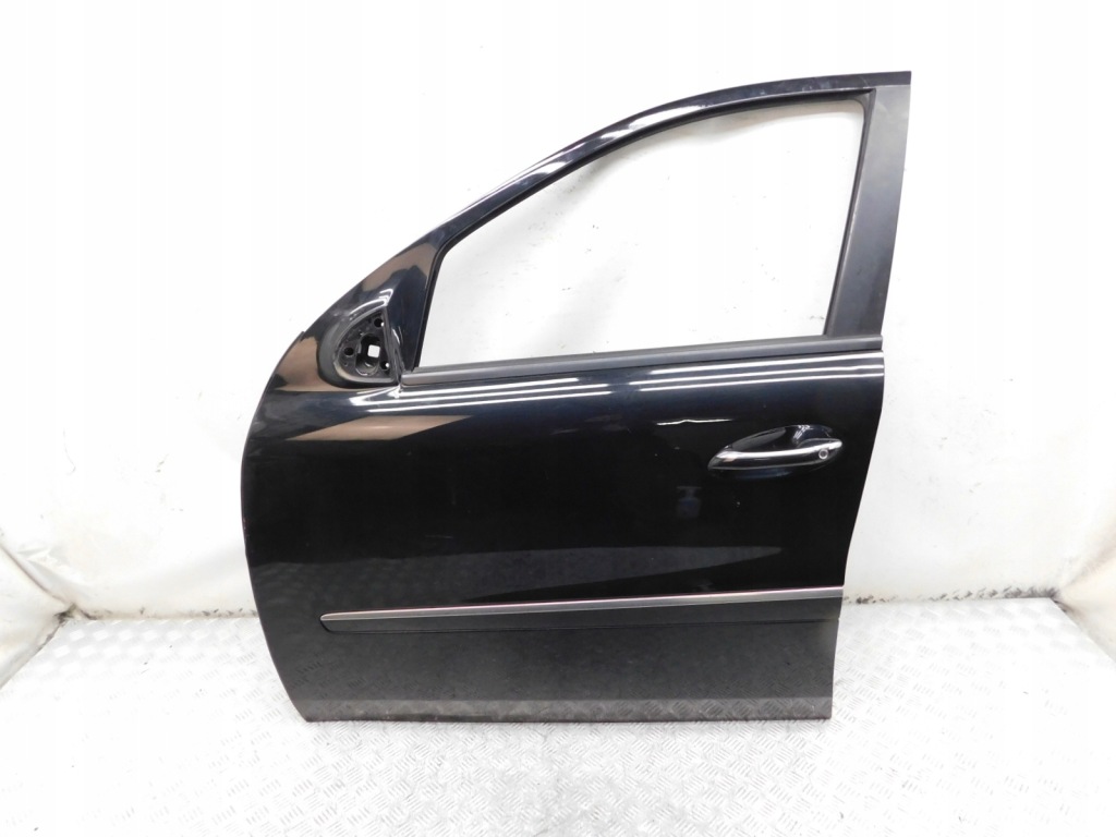 Купить Дверь левая перед - mercedes ml w164 c197