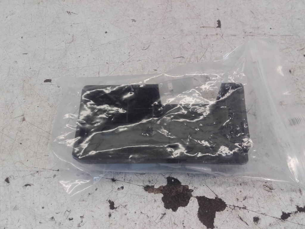 фото №1, Кронштейн бампера правый задняя tesla model s 12