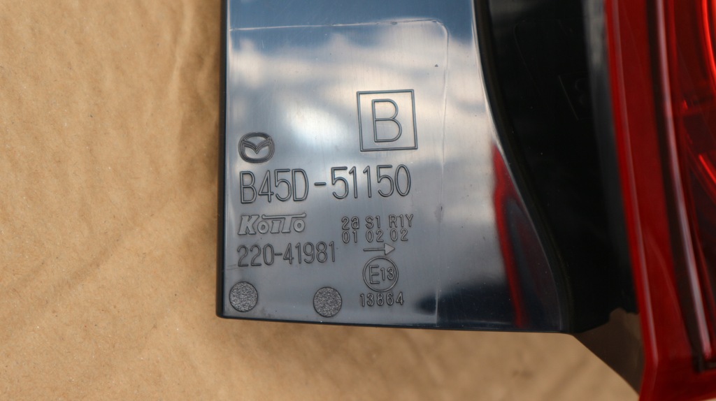 фото №5, Mazda 3 лампа правая rok 2015 bm