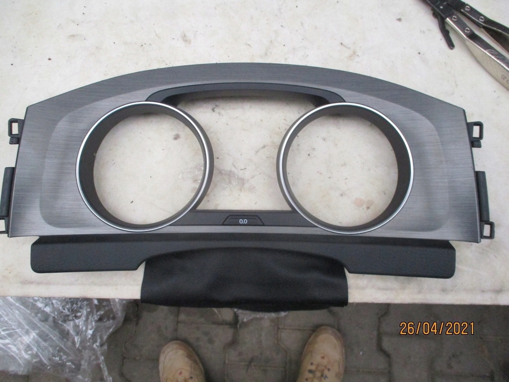 фото №1, Рамка спидометра vw golf vii 5g0857189