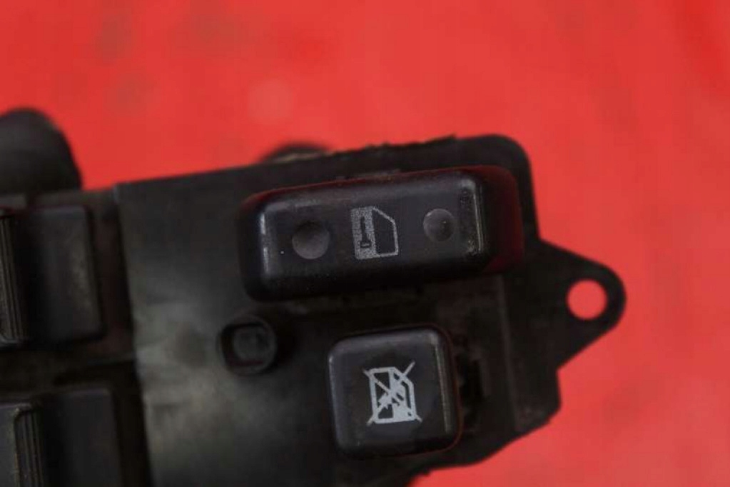 фото №8, Панель керування вікон eu 84820-0f040 toyota corolla e12 00-08