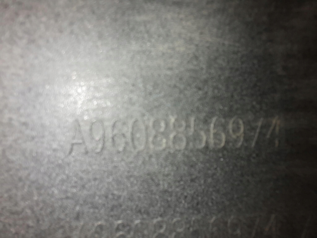 Mercedes actros mp4 молдинг бампера заглушка захист a9608856974 Недорого