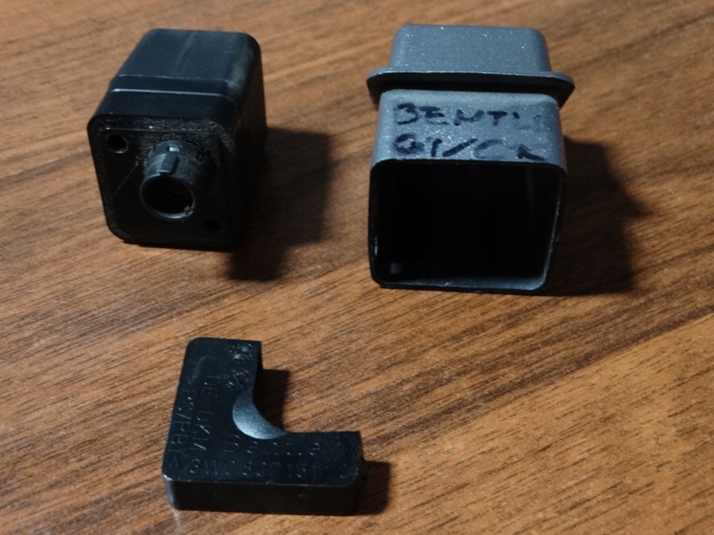 фото №3, Idealna kpl. камера bentley gt gtc 1