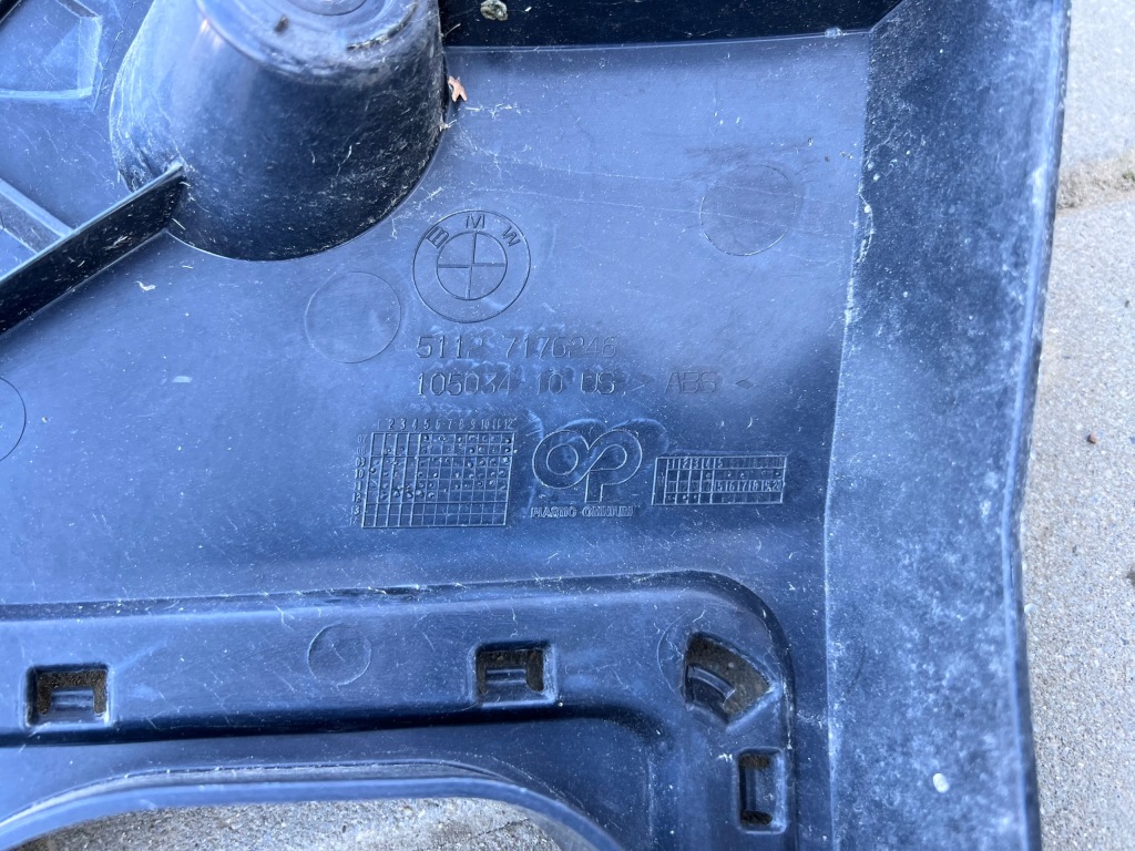 фото №6, Напрямна кронштейн бампера правий задня bmw x6 e71 7176246