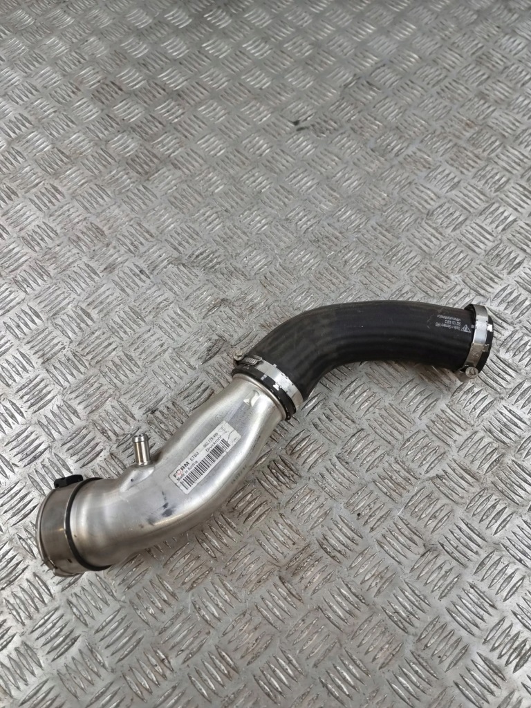 Купить Porsche cayman 982 2016 пабтрубок  / труба интеркулер