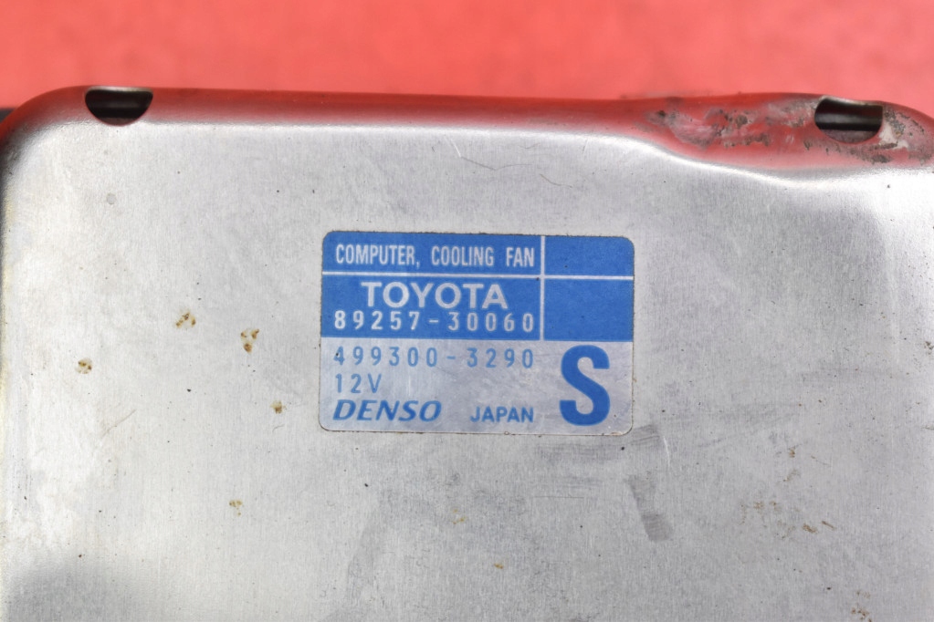 Купити Блок керування модуль вентилятора 89257-30060 toyota avalon xx40 3.5 v6 268 km