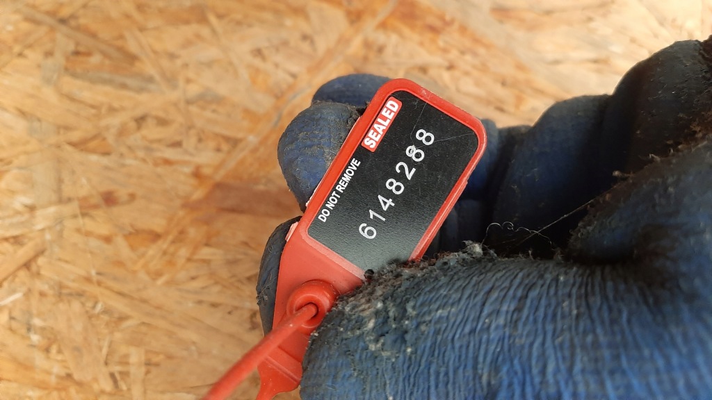 Bmw 3 e36 купе кабриолет  крыло  левое  перед zdrowy Недорого