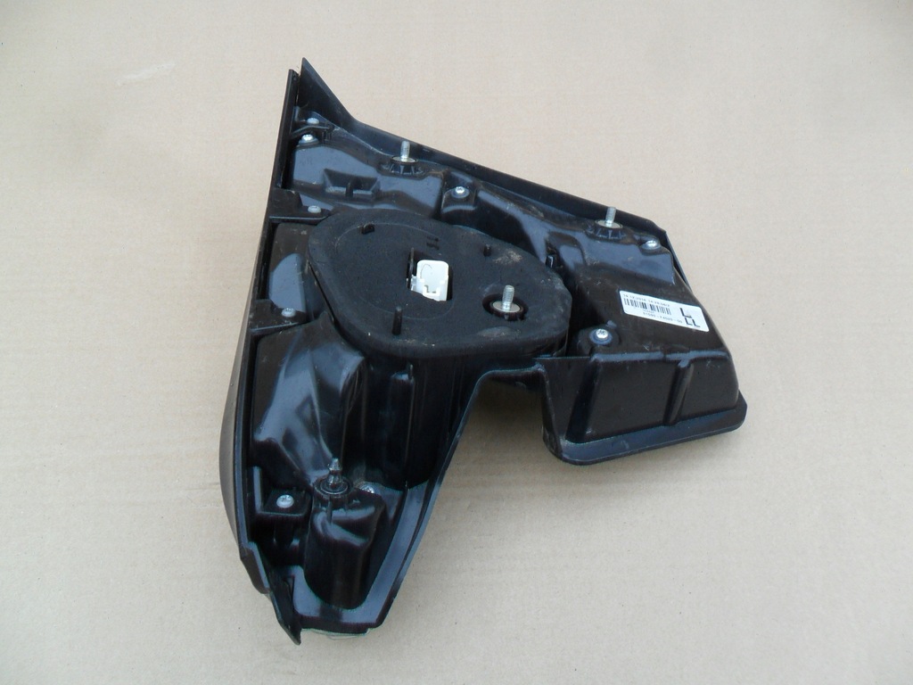 фото №15, Toyota chr 16- лампа левая led крышка багажника 81590-f4020 00