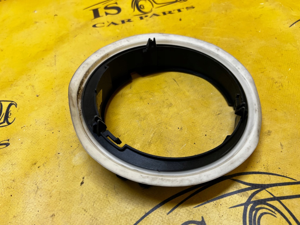 фото №1, Кронштейн рамка динаміка двері перед правий peugeot 308 ii t9