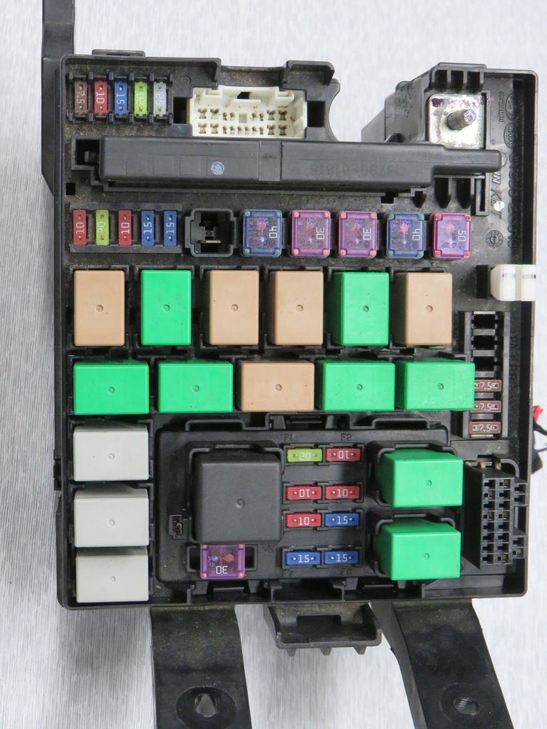 фото №7, Kia sportage iii 2.0 crdi коробка предохранителей 91430-3u233