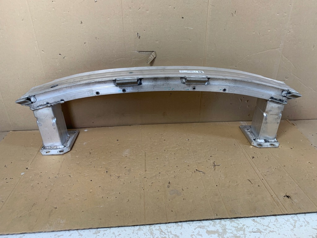 фото №8, Porsche taycan 9j1 балка бампера перед ładna