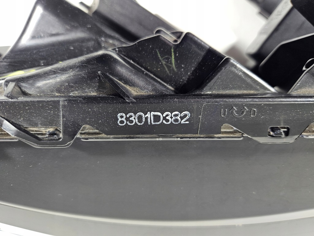 фото №15, Лампа права перед передня mitsubishi l200 vi full led eu