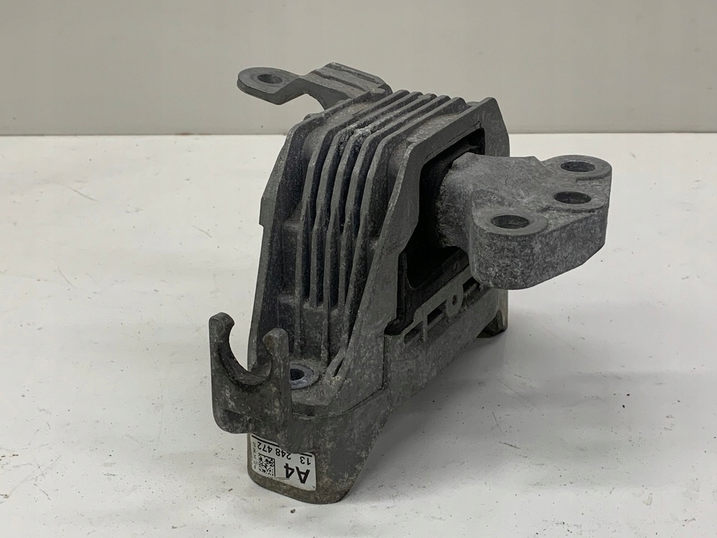 Купити Opel astra j кронштейн подушка двигуна 13248472