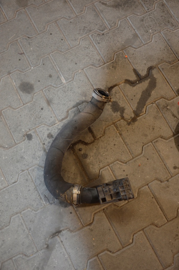 фото №1, Audi a5 8t 2.0 tdi труба інтеркулер