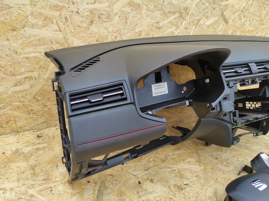 фото №5, Панель приладів консоль seat arona оригінал