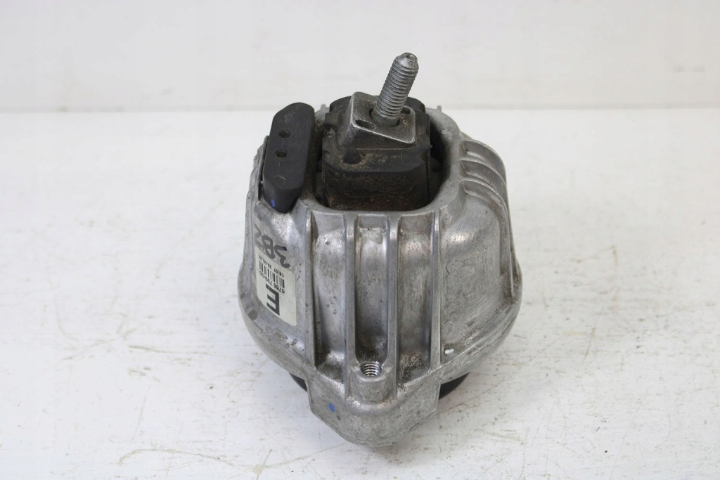 Bmw x1 e84 подушка двигателя 6768800 6768799 22116768800 22116768799 2.0 die в Украине