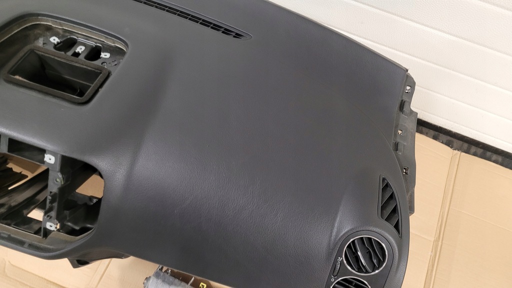 фото №7, Консоль+ 2x подушка vw golf v+ plus europa оригинал