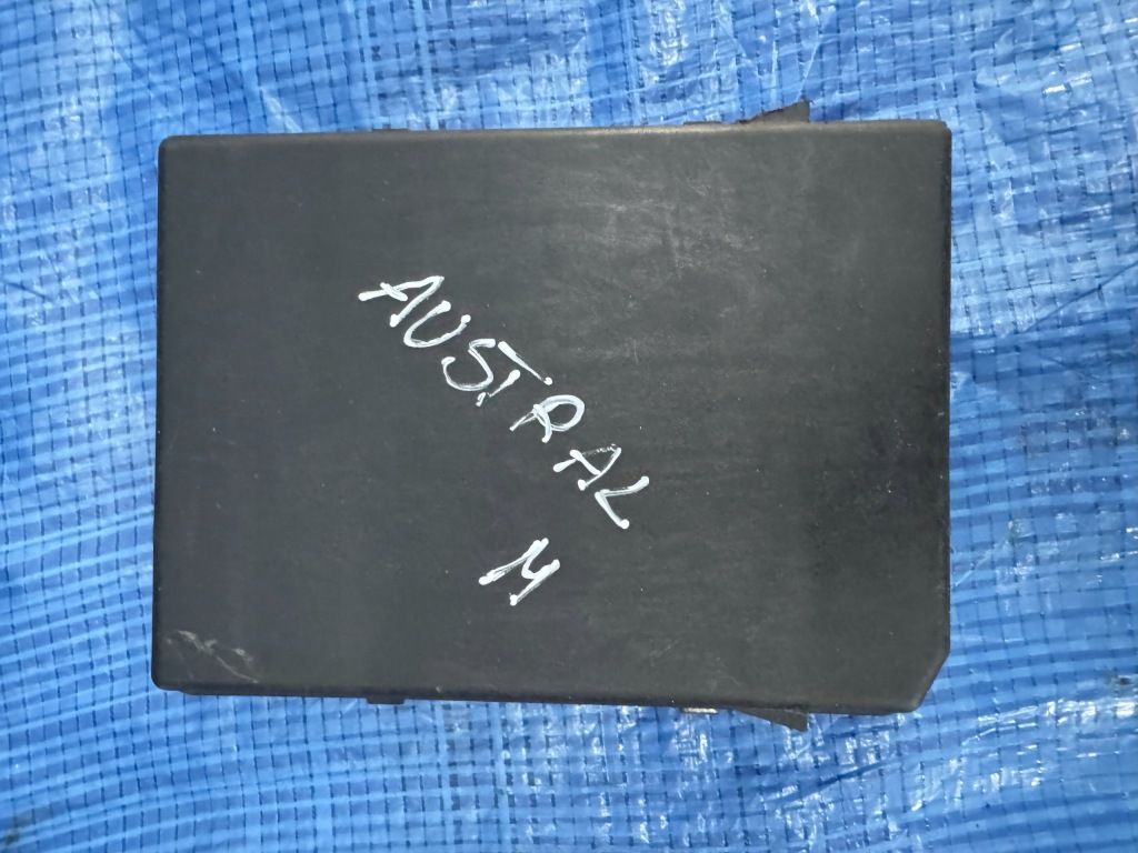 Бортовий комп'ютер блок керування renault austral 1.2 e-tech 284b70754r Оригінал