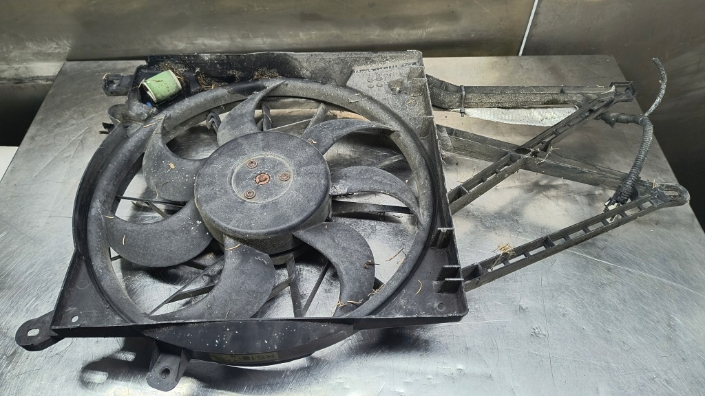 Купити Opel meriva a вентилятор радіатора 13128687