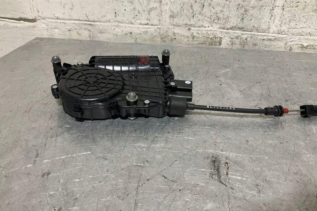 фото №9, Механизм доводчик правых передних дверь bmw 7 f01, f02 4152309800