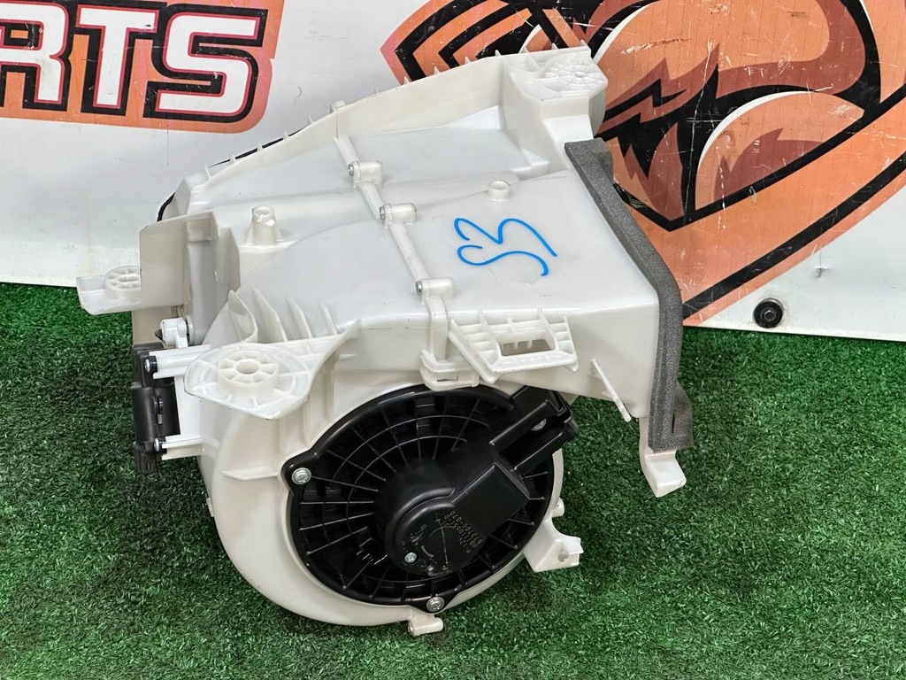 фото №10, Komponenty радіатора mazda 3 bm bjs7-61-130f