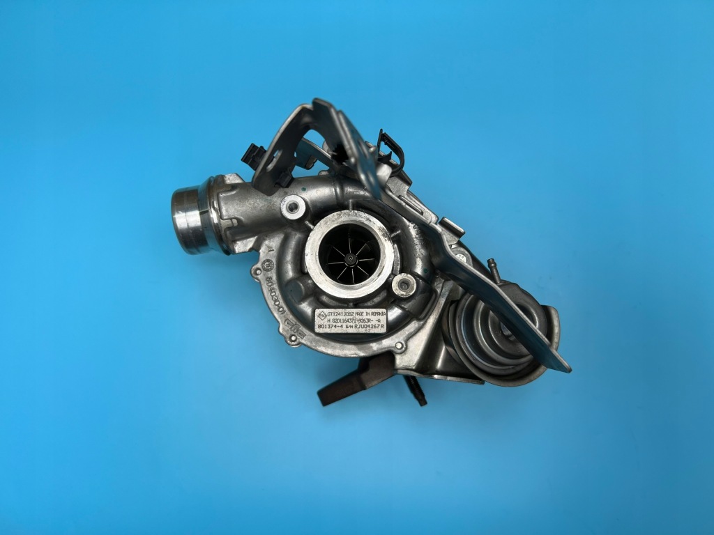 Купить Оригинальная турбонагнетатель garret renault clio iv 1.5 dci 8201164371