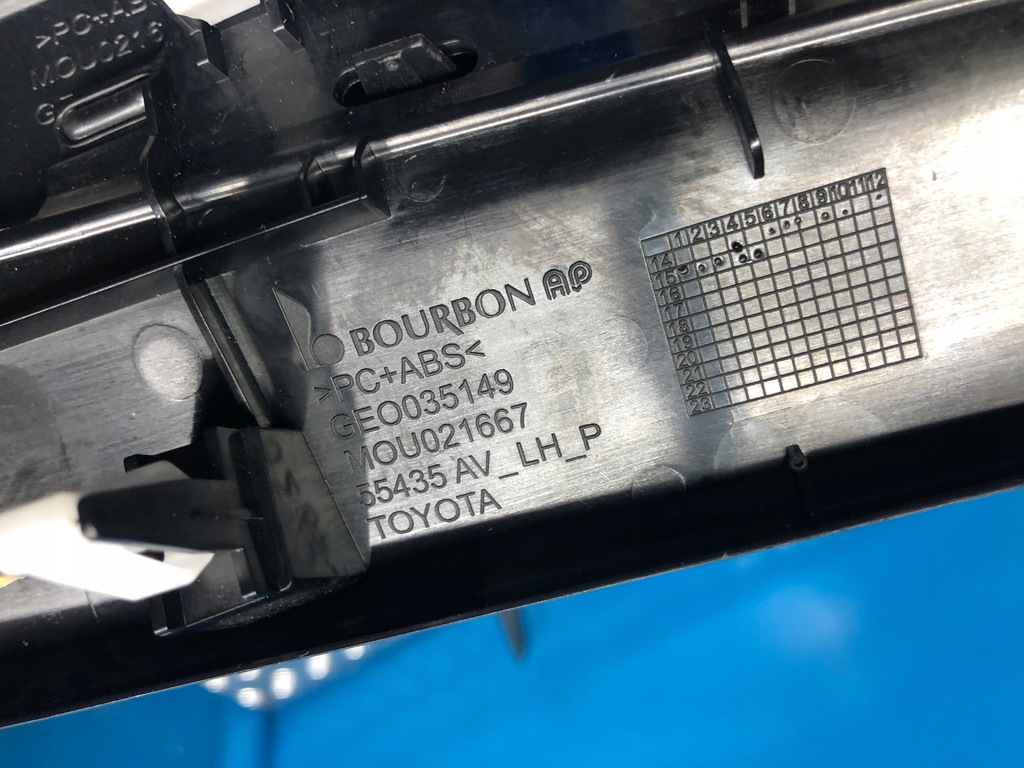 фото №4, Toyota avensis t27 защита dekor молдинг консоли