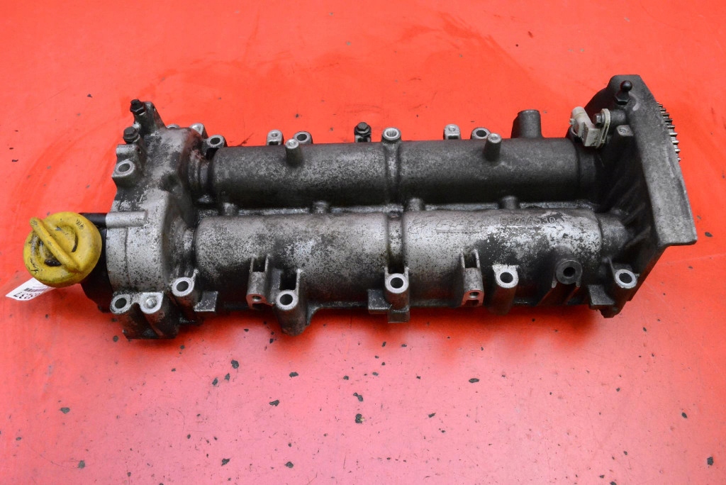 Крышка клапанов корпус валы 55214530 fiat linea 1 i 1.6 multijet 105 km в Украине