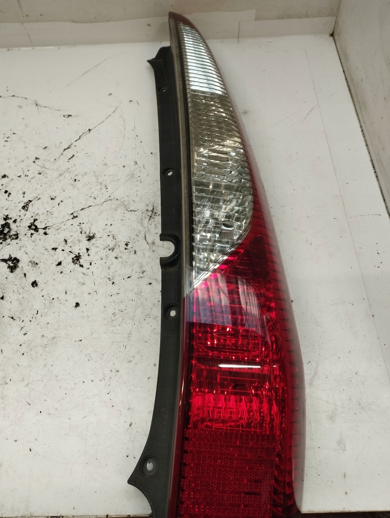 фото №8, Mitsubishi lancer 7 vii kombi лампа левая задняя 220-87508