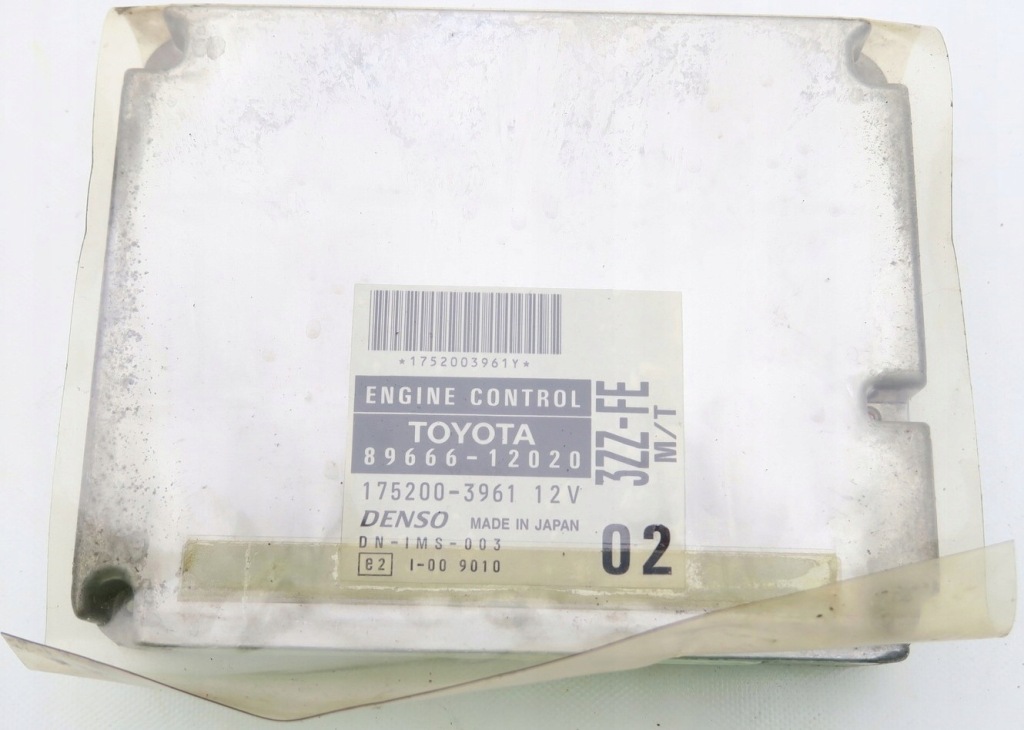 Купити Блок керування двигуна toyota corolla g6