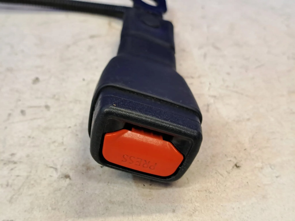 фото №5, Lexus rx 450h 2021 ремни безопасности