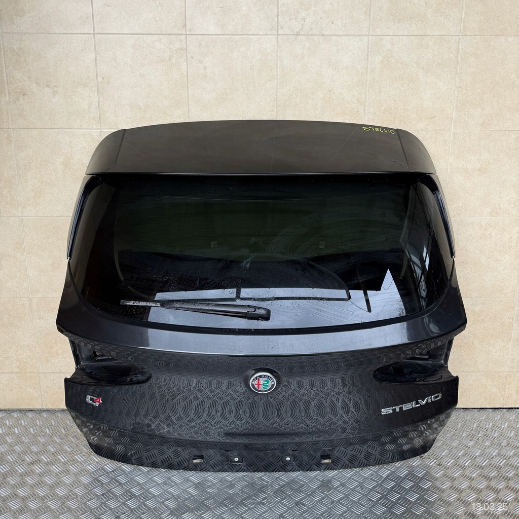 фото №1, Кришка багажника задня комплектна alfa romeo stelvio 2017 rok