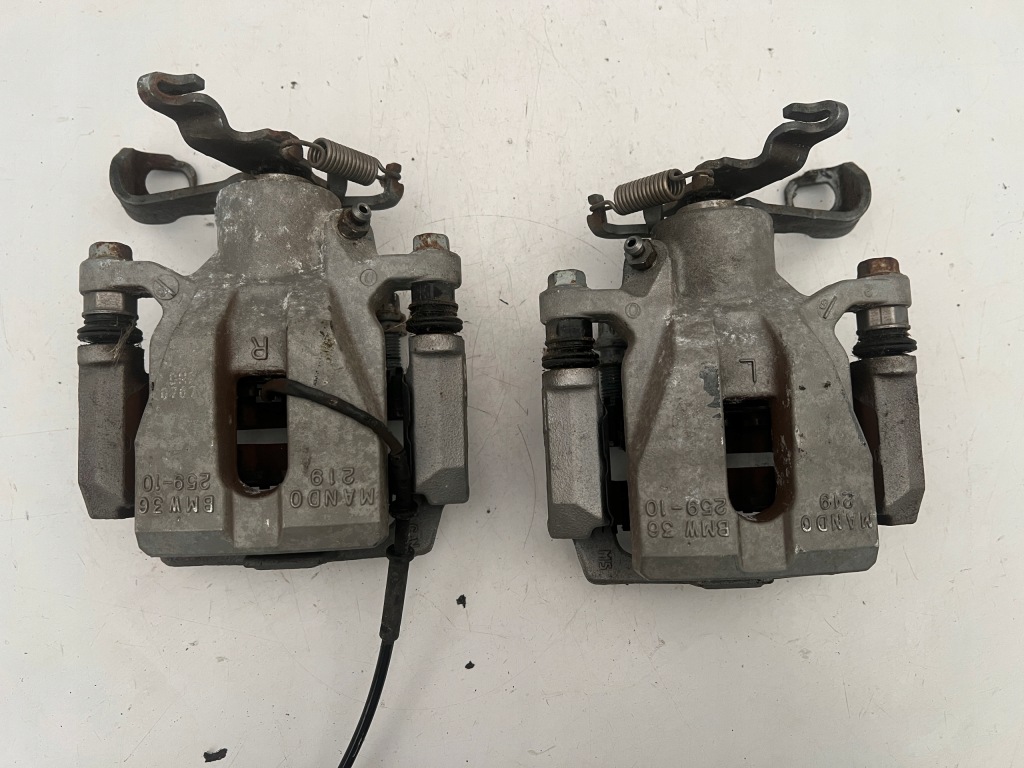 Купить Тормозные диски тормозные колодки суппорты задний  задние mini cooper s f55 f56 f57 6799383 оригинал