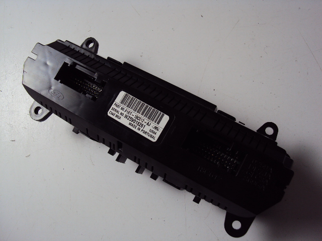 фото №4, Панель кондиціонера ford focus mk3 fl hb 16 r