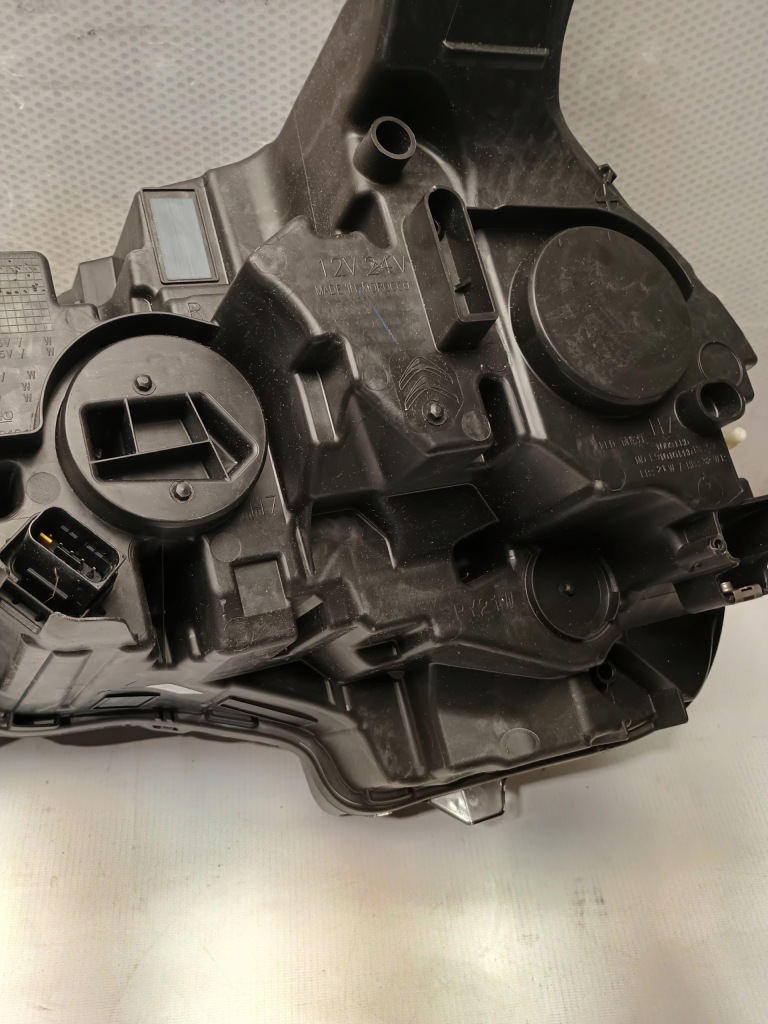 Купити Фара правий перед фара citroen c4 3 20- full led 9830649280