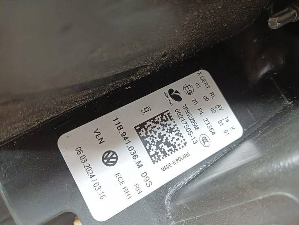 фото №14, M31 лампа передня права vw id.4 id.5 full led 11b941036m