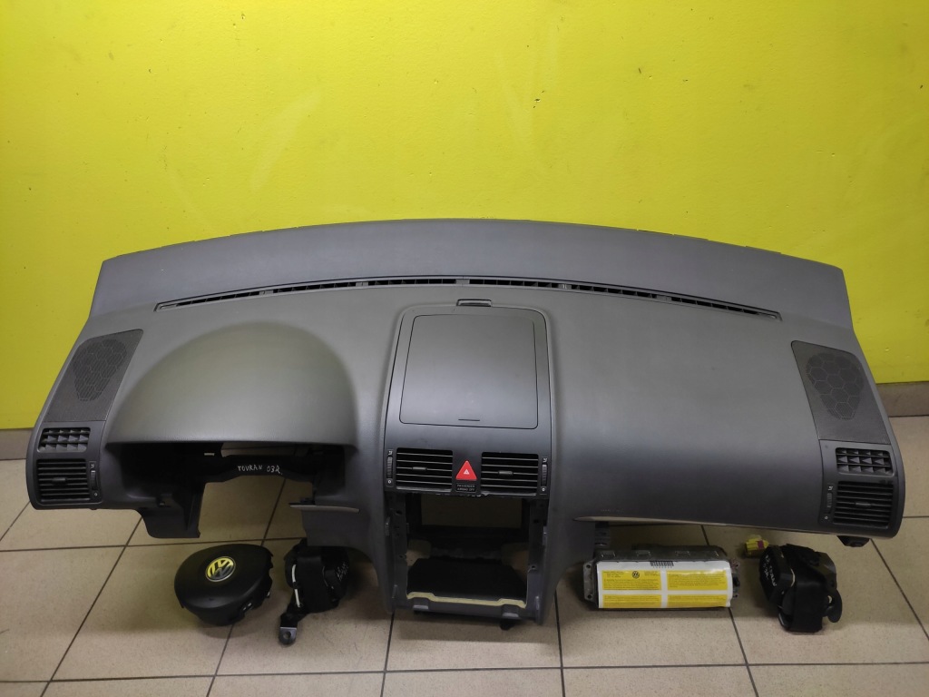 фото №1, Vw touran консоль приборная панель приборная панель ремни подушка безопасности