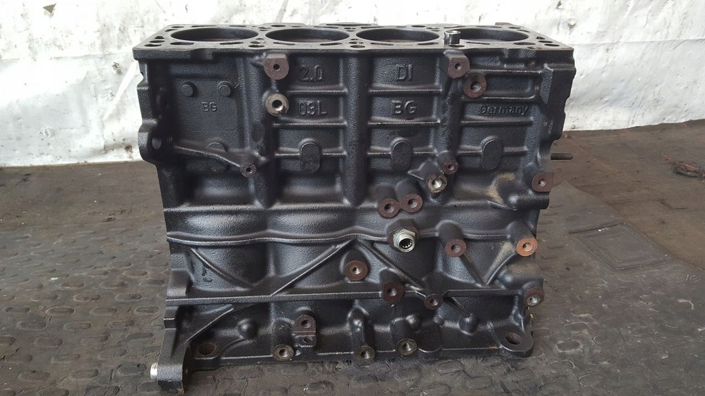 фото №9, Блок двигателя cag audi a4 2,0 tdi