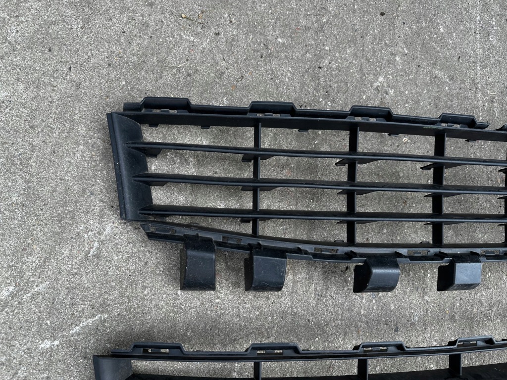 фото №3, Решітка бампера перед renault megane ii lift