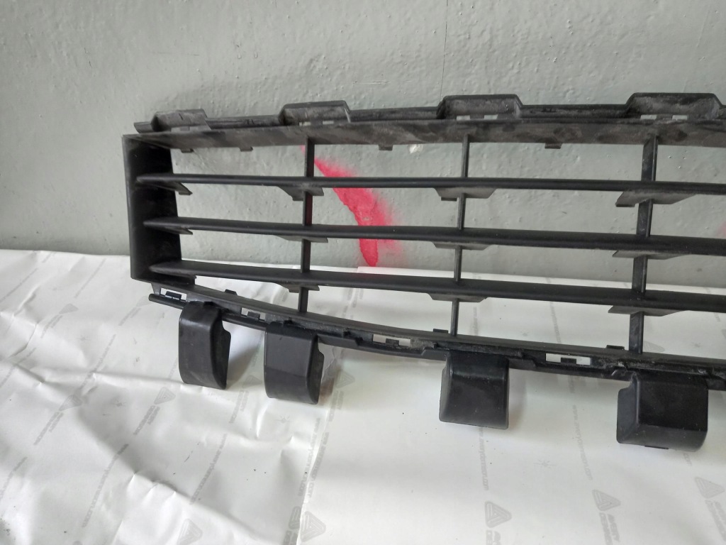 Решітка бампера передня renault megane ii lift Доставка