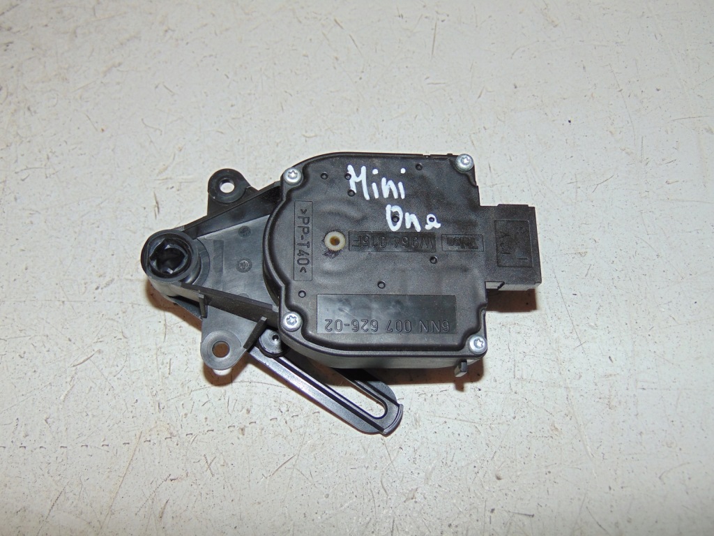 Купити Моторчик обдув mini one r50 6nn00762602